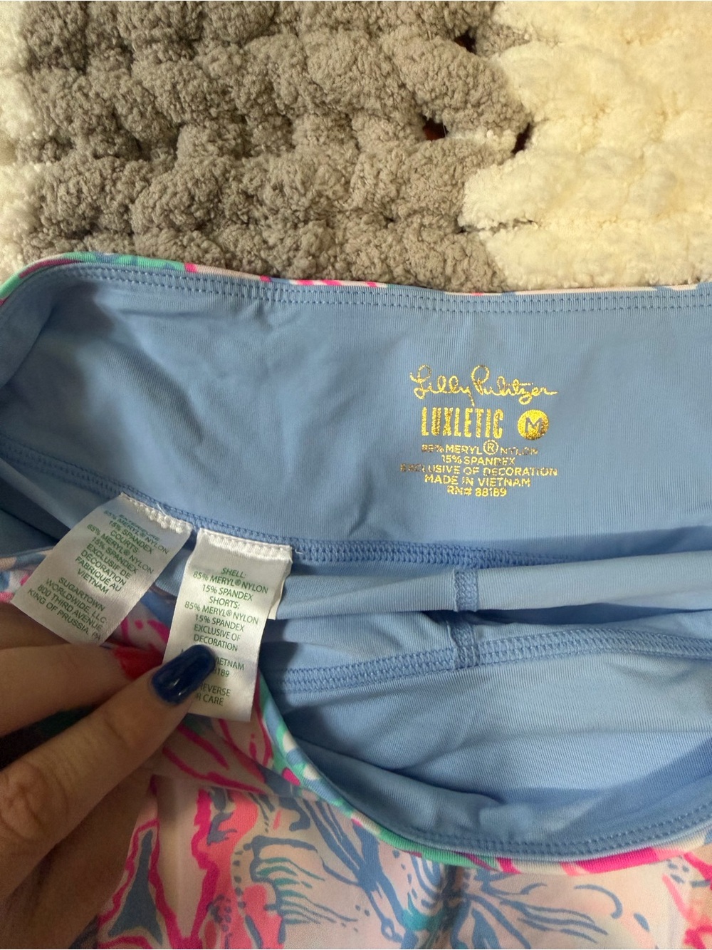 Lilly Pulitzer luxletic UPF 50+ Fiona skort size medium - Picture 2 of 3